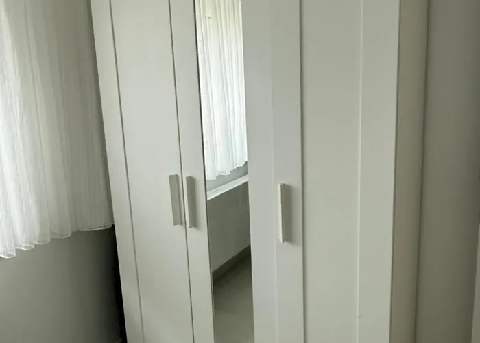 Apartment Beautiful House &parking Space