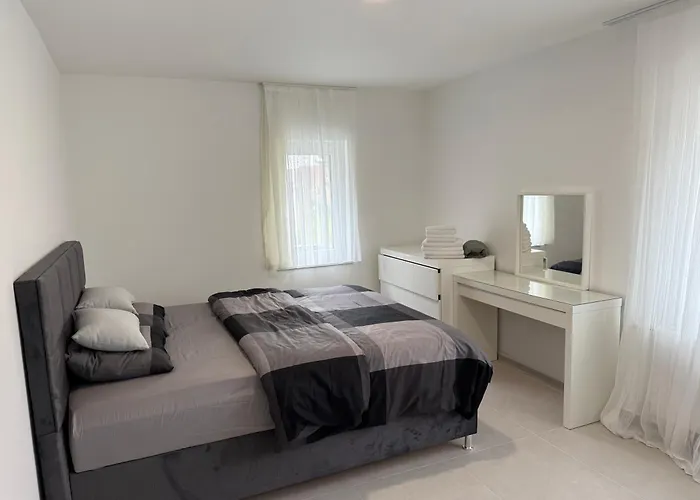 Beautiful House &parking Space Apartment Löwen